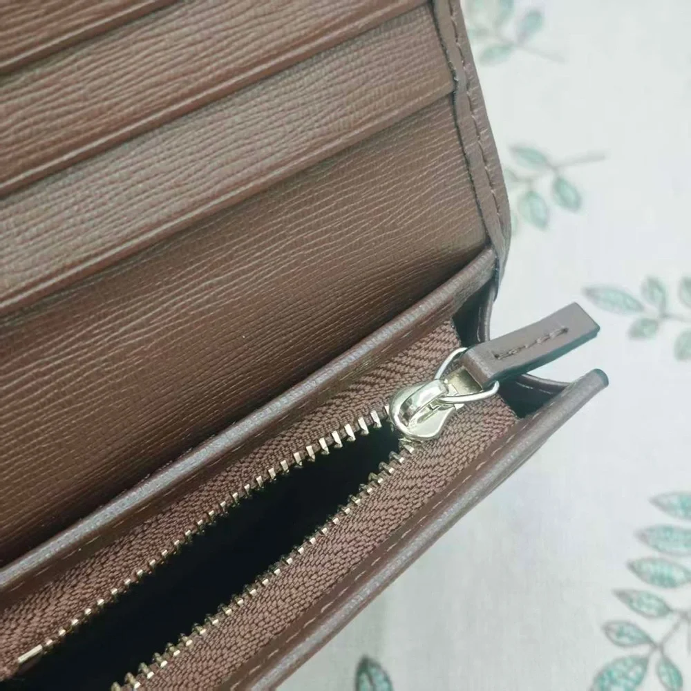 Gucci Gray and Brown Wallet with Red Stripe - Picture 5 of 8